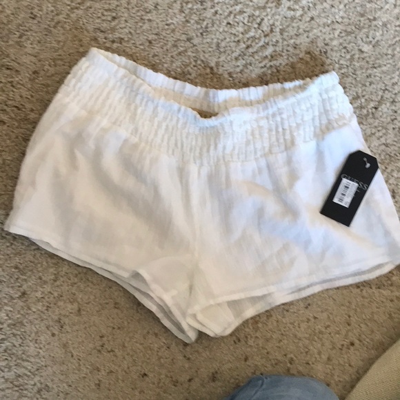 Guess Pants - GUESS SHORTS SZ S